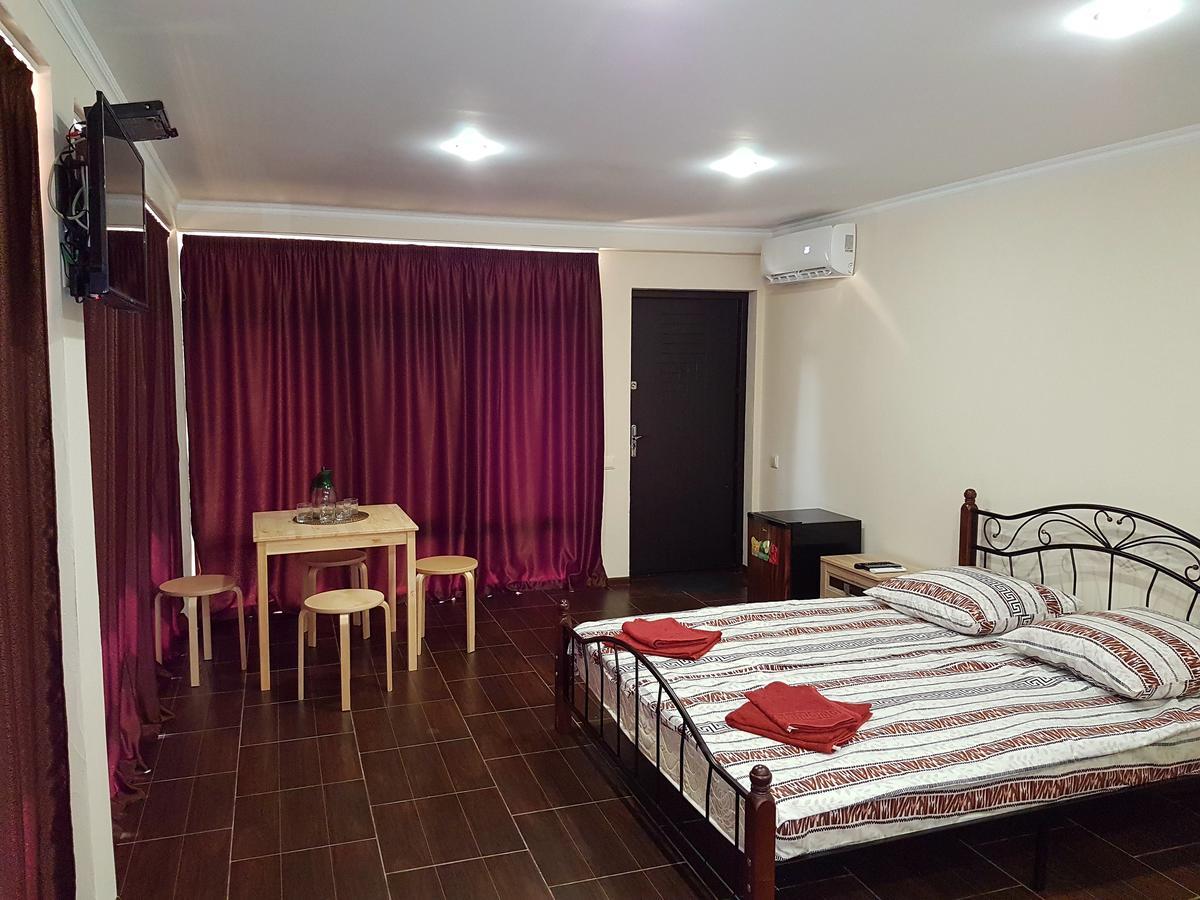 Guest House Black Sea Pizunda Exterior foto